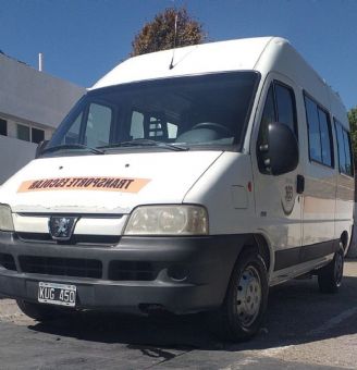 Peugeot Boxer Usada en San Juan