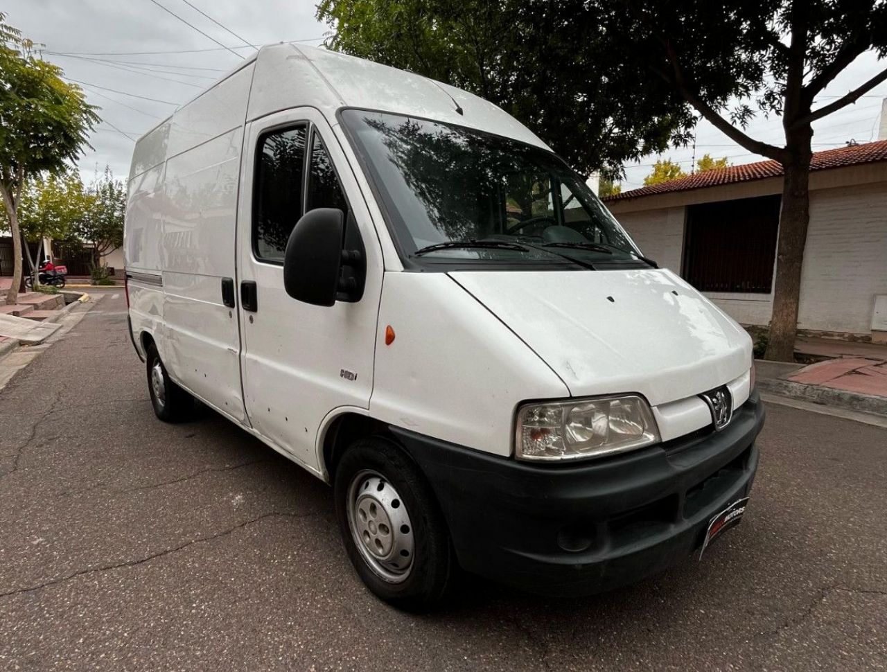 Peugeot Boxer Usada en Mendoza, deRuedas