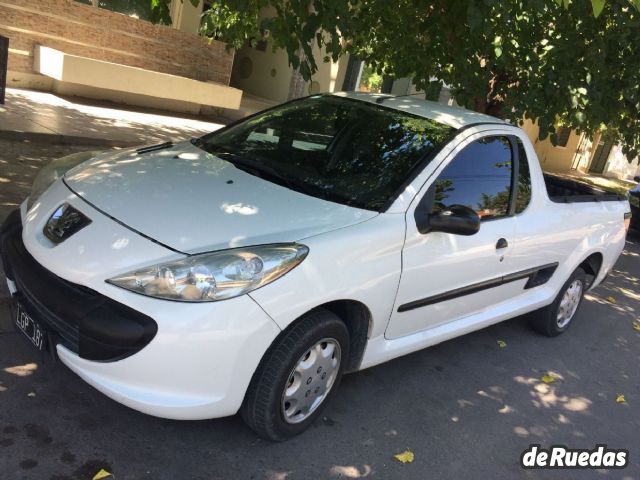 Peugeot Hoggar Usada en Mendoza, deRuedas