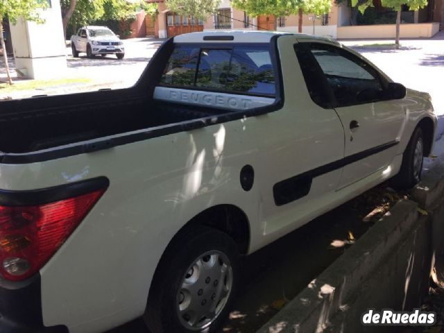 Peugeot Hoggar Usada en Mendoza, deRuedas