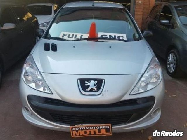 Peugeot Hoggar Usada en Mendoza, deRuedas
