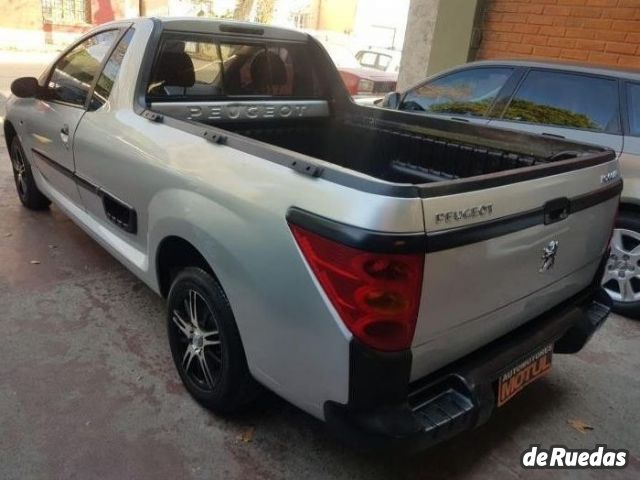 Peugeot Hoggar Usada en Mendoza, deRuedas
