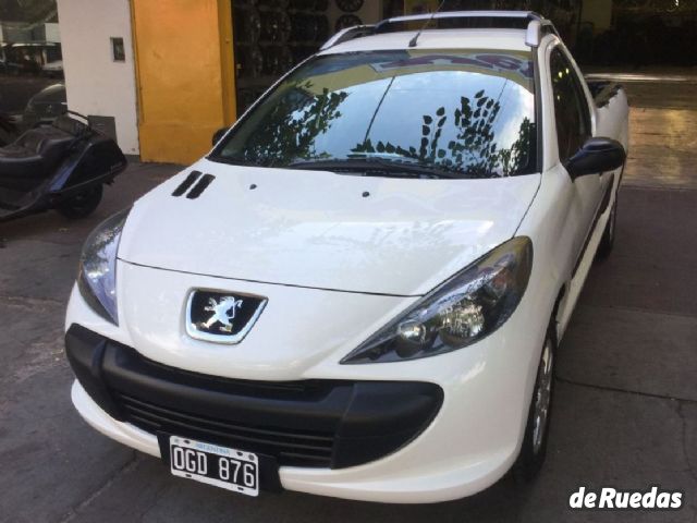 Peugeot Hoggar Usada en Mendoza, deRuedas