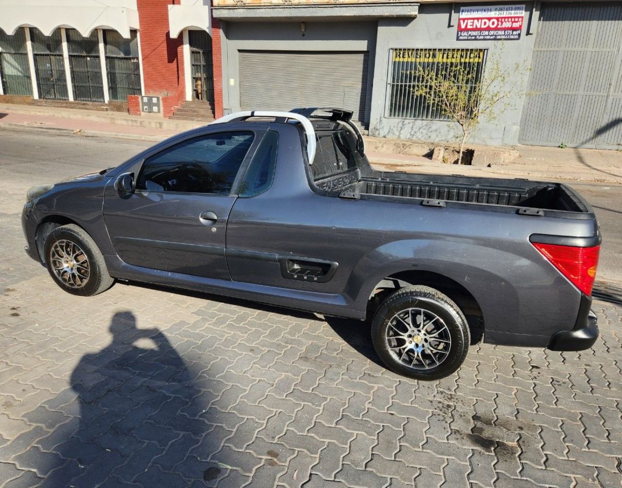 Peugeot Hoggar Usada en Mendoza, deRuedas