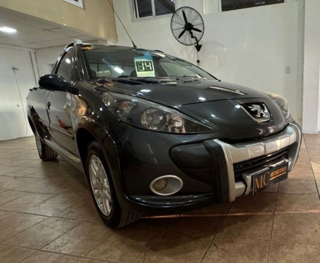 Peugeot Hoggar Usada Financiado en Mendoza, deRuedas