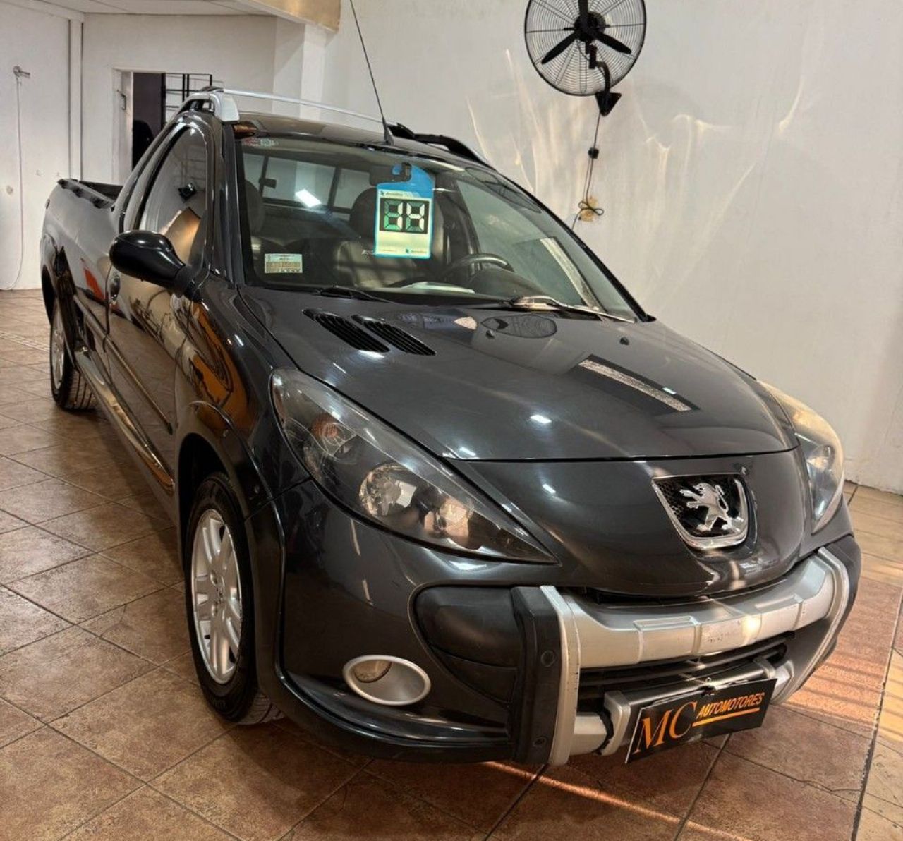 Peugeot Hoggar Usada Financiado en Mendoza, deRuedas