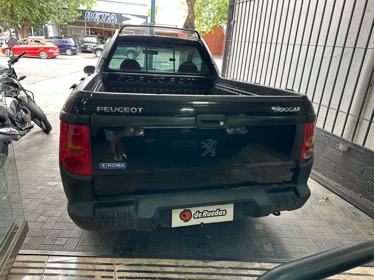 Peugeot Hoggar Usada en Mendoza, deRuedas
