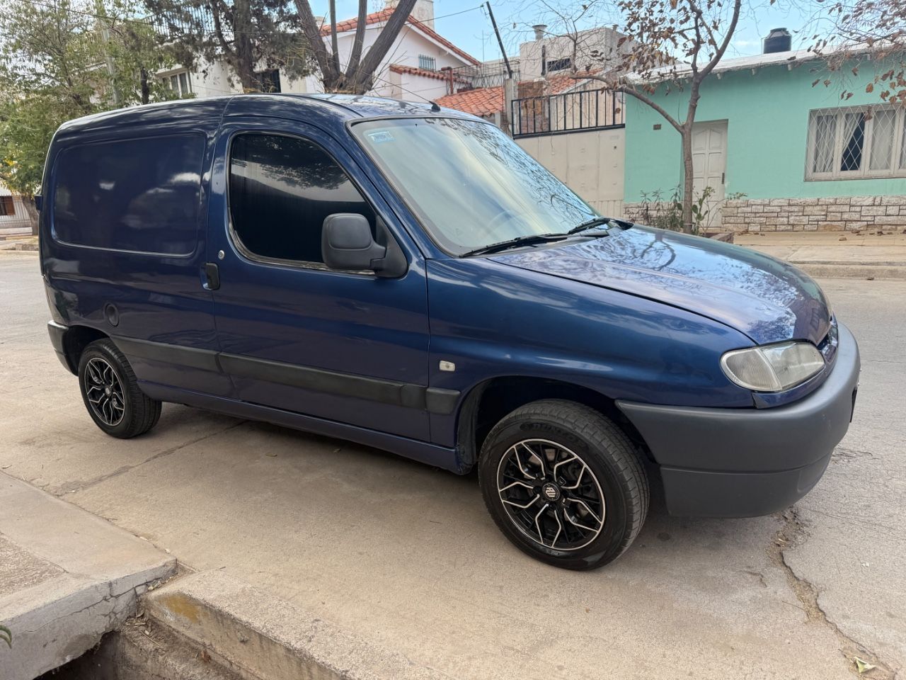 Peugeot Partner Usada en Mendoza, deRuedas