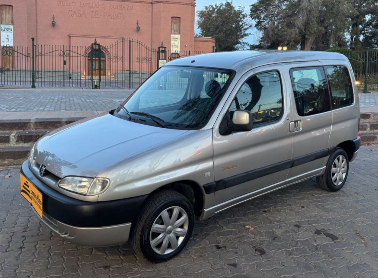 Peugeot Partner Usada en Mendoza, deRuedas