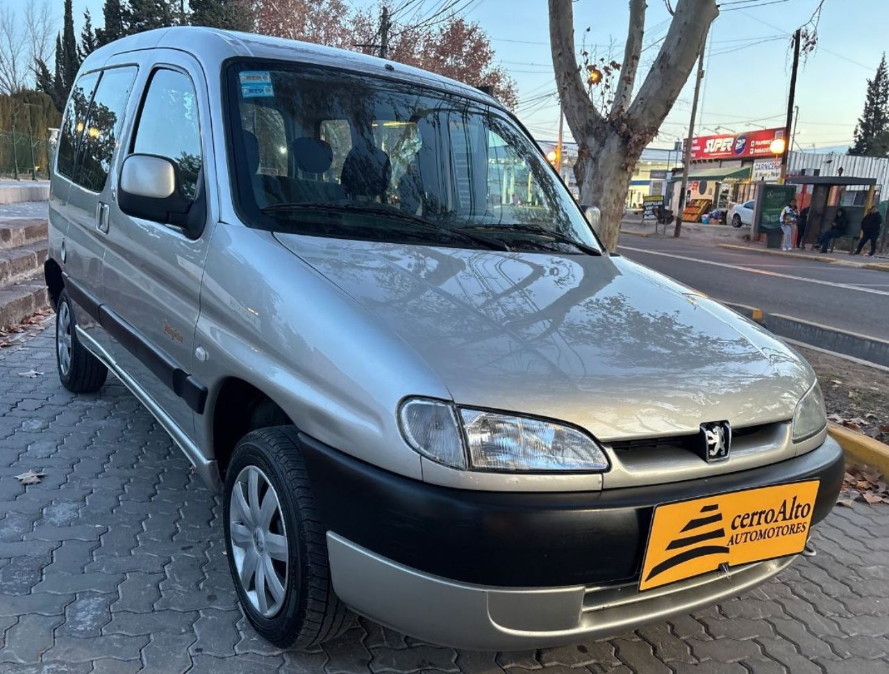 Peugeot Partner Usada en Mendoza, deRuedas