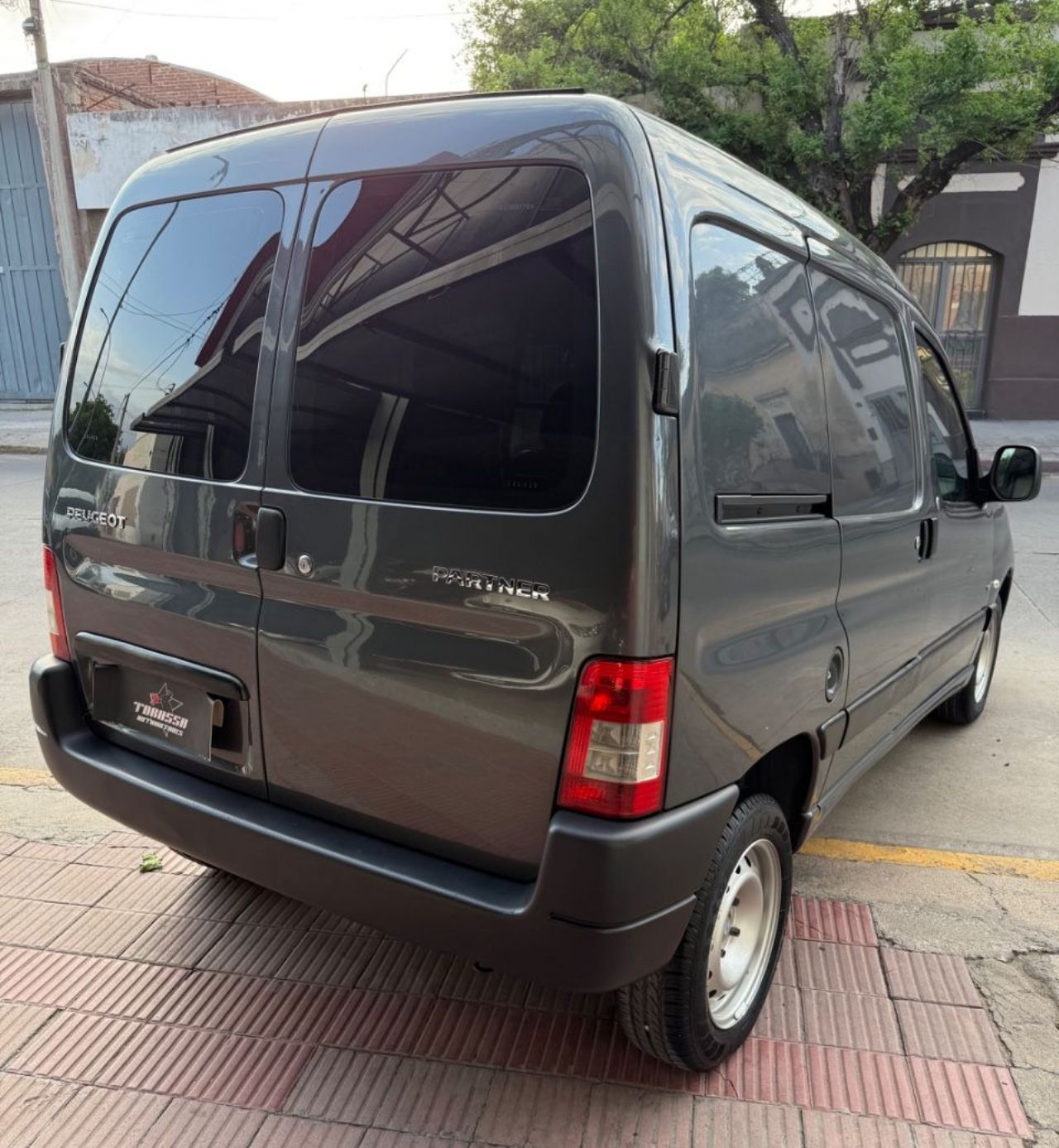 Peugeot Partner Usada en Córdoba, deRuedas