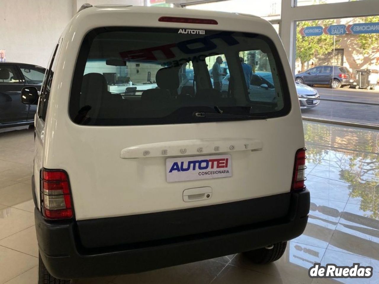 Peugeot Partner Usada en Córdoba, deRuedas