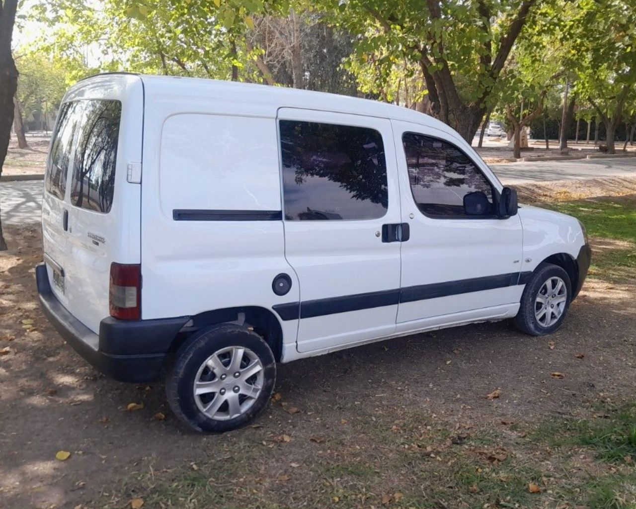 Peugeot Partner Usada en Mendoza, deRuedas