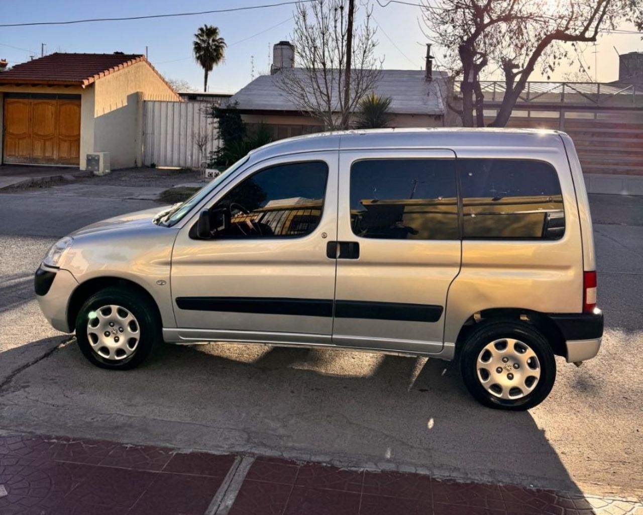 Peugeot Partner Usada en Mendoza, deRuedas
