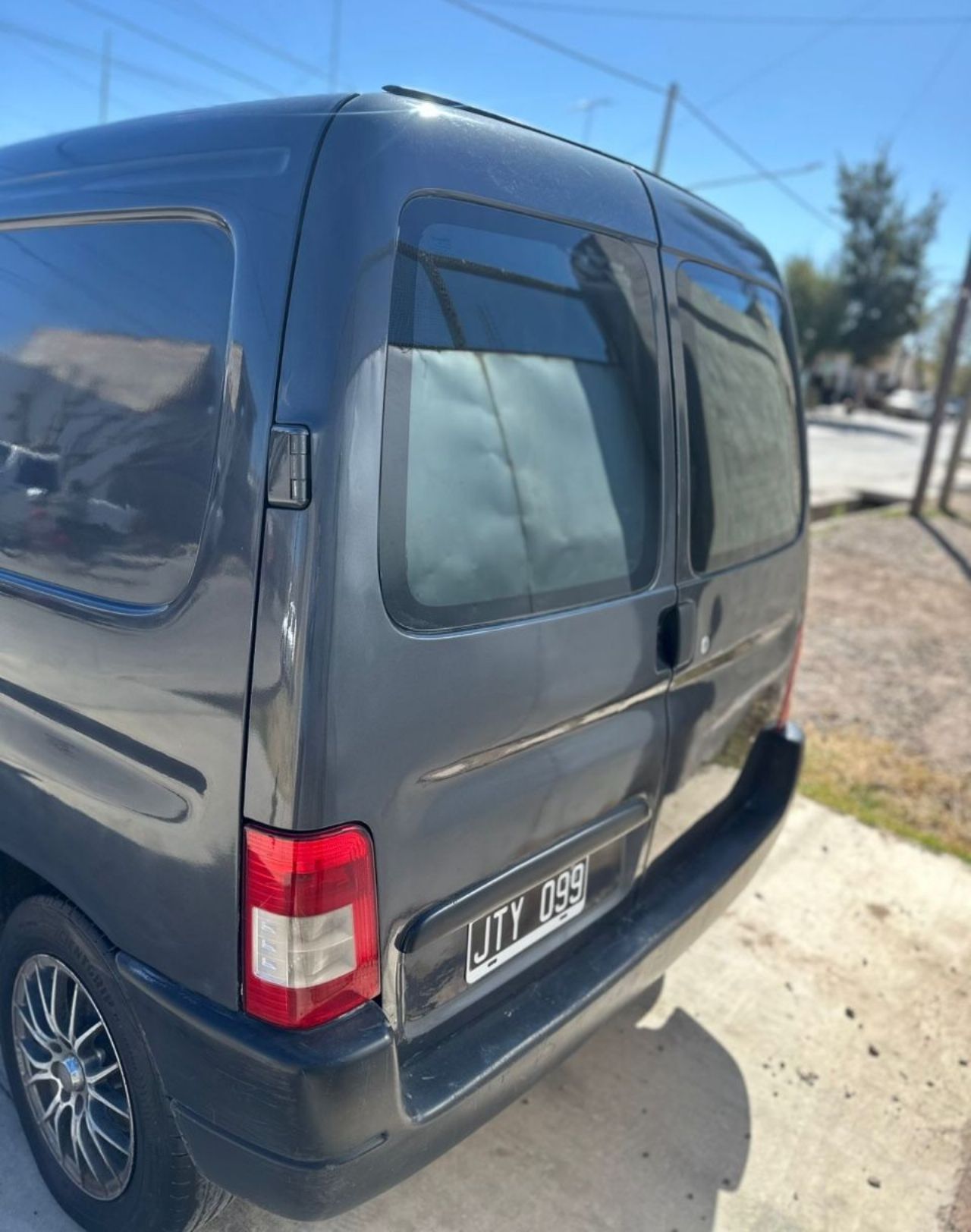 Peugeot Partner Usada Financiado en Mendoza, deRuedas