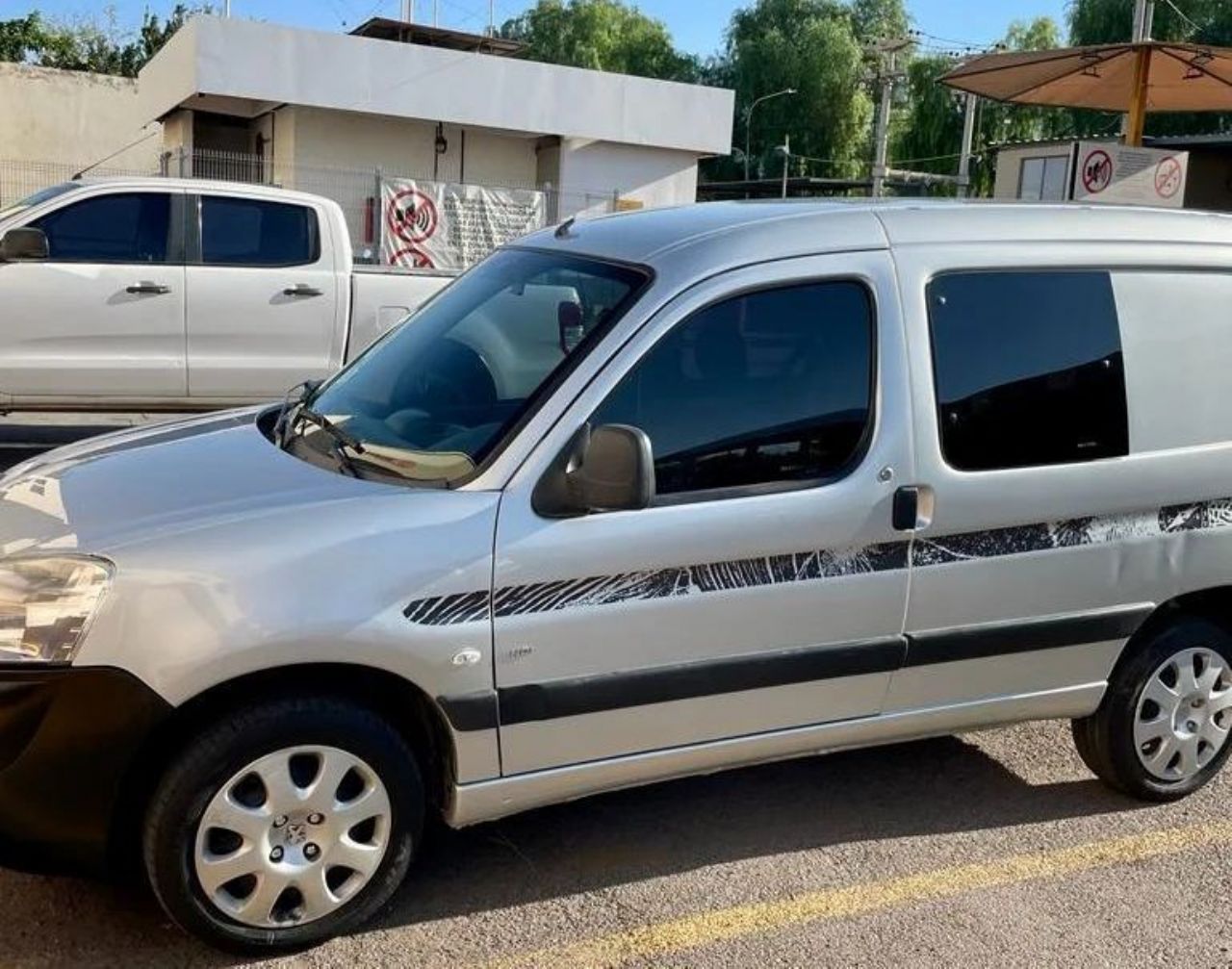 Peugeot Partner Usada en Mendoza, deRuedas