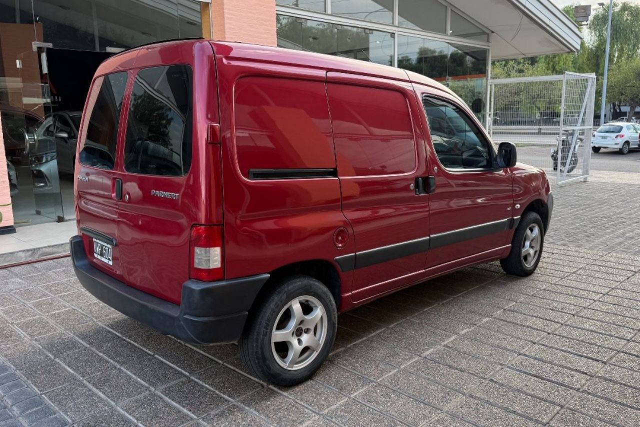 Peugeot Partner Usada Financiado en Mendoza, deRuedas