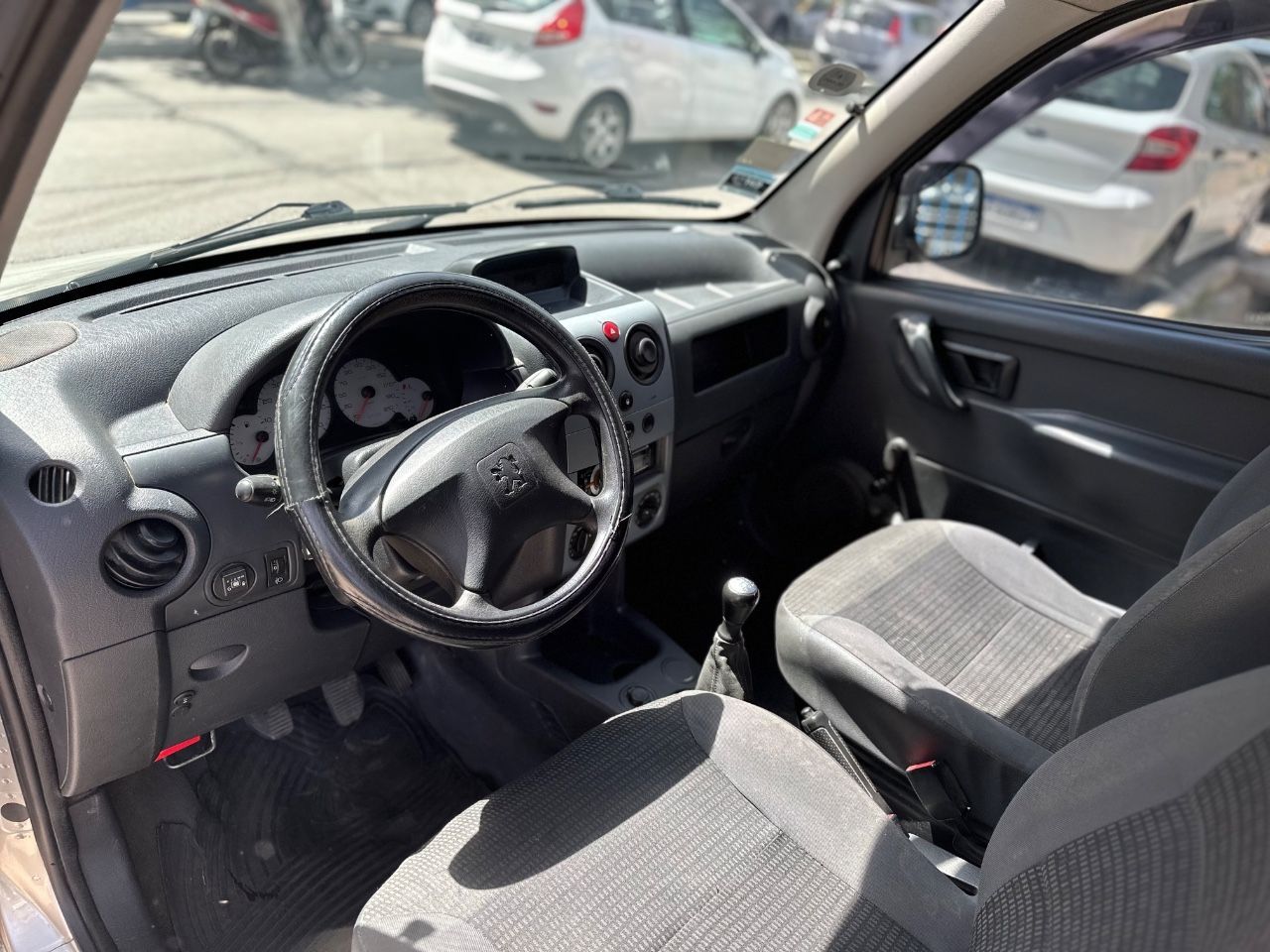 Peugeot Partner Usada en San Juan, deRuedas