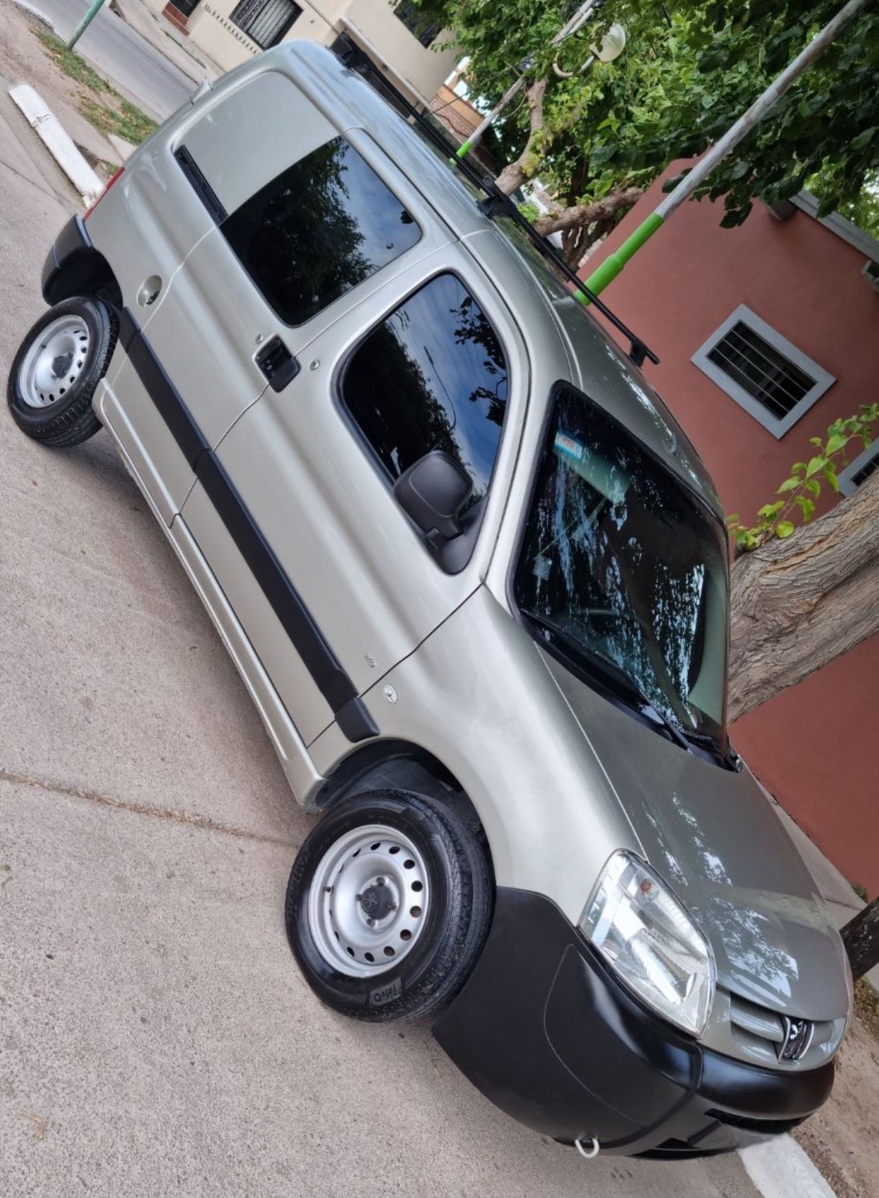 Peugeot Partner Usada Financiado en Mendoza, deRuedas