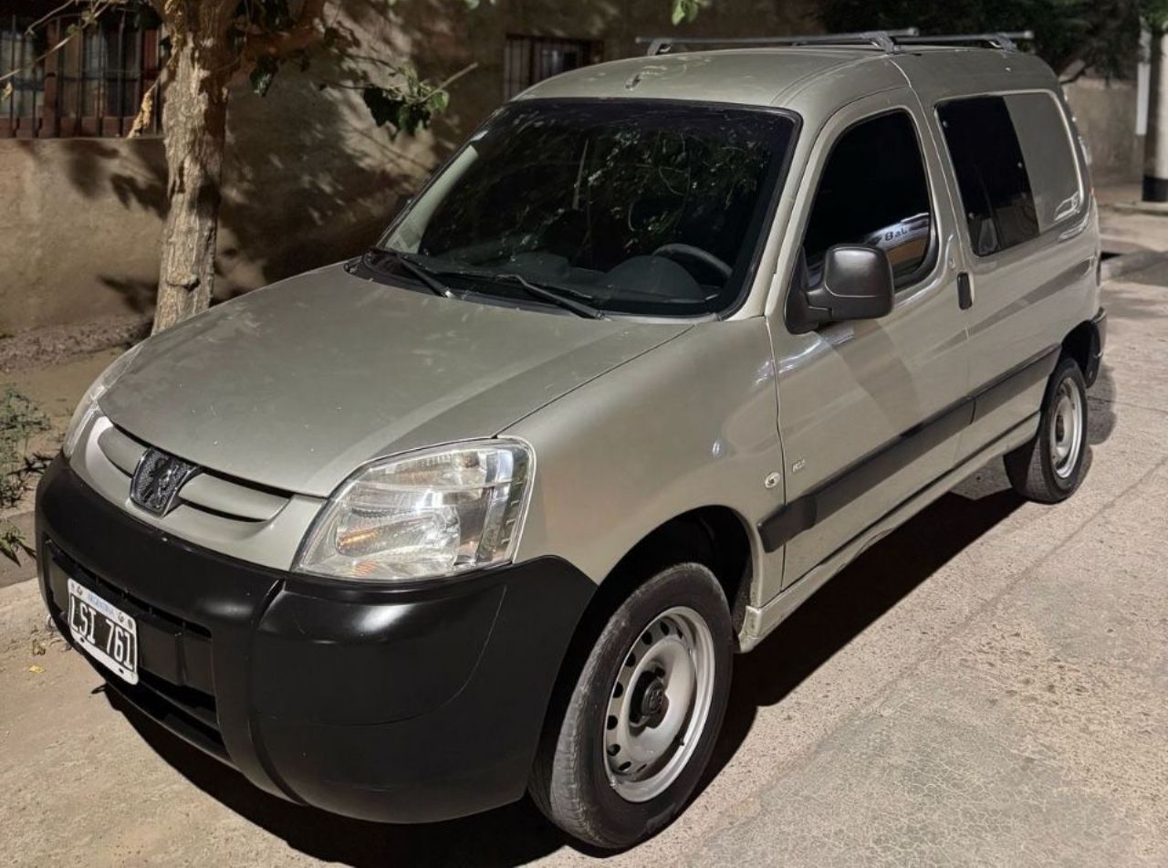 Peugeot Partner Usada Financiado en Mendoza, deRuedas