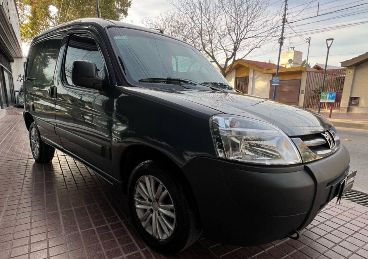 Peugeot Partner Usada Financiado en Mendoza, deRuedas