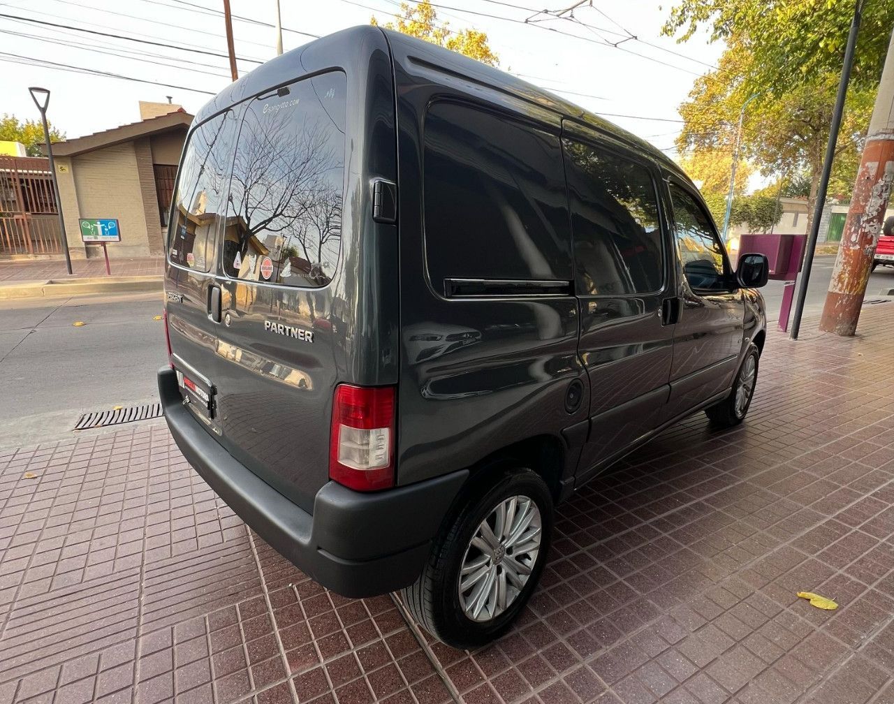 Peugeot Partner Usada Financiado en Mendoza, deRuedas