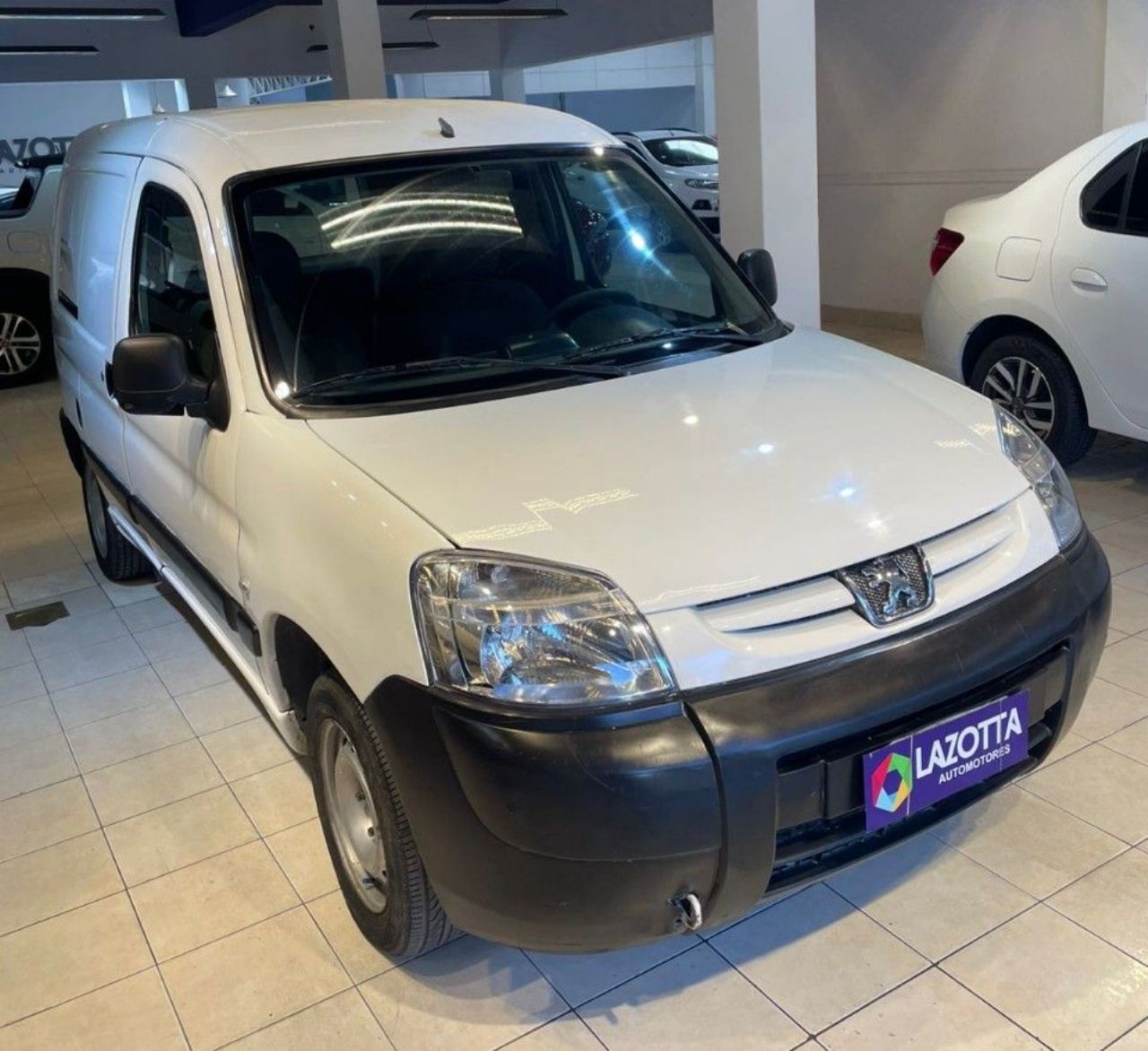 Peugeot Partner Usada Financiado en Córdoba, deRuedas