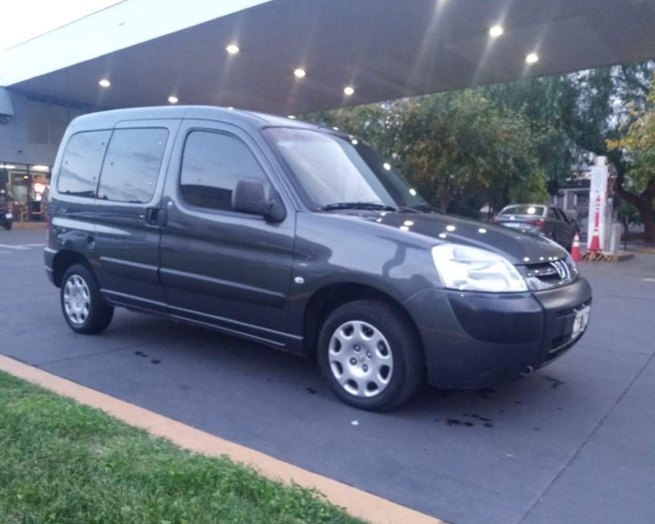 Peugeot Partner Usada Financiado en Mendoza, deRuedas