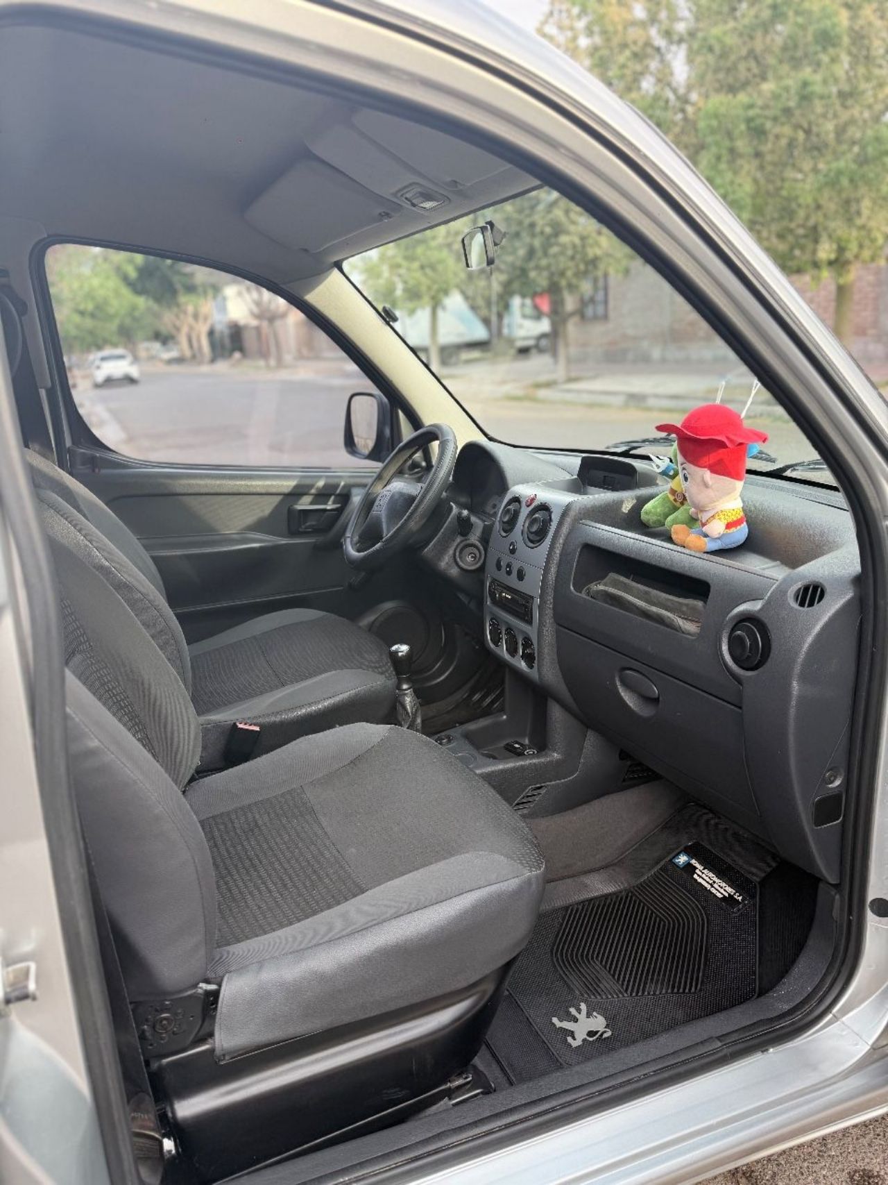 Peugeot Partner Usada en Mendoza, deRuedas