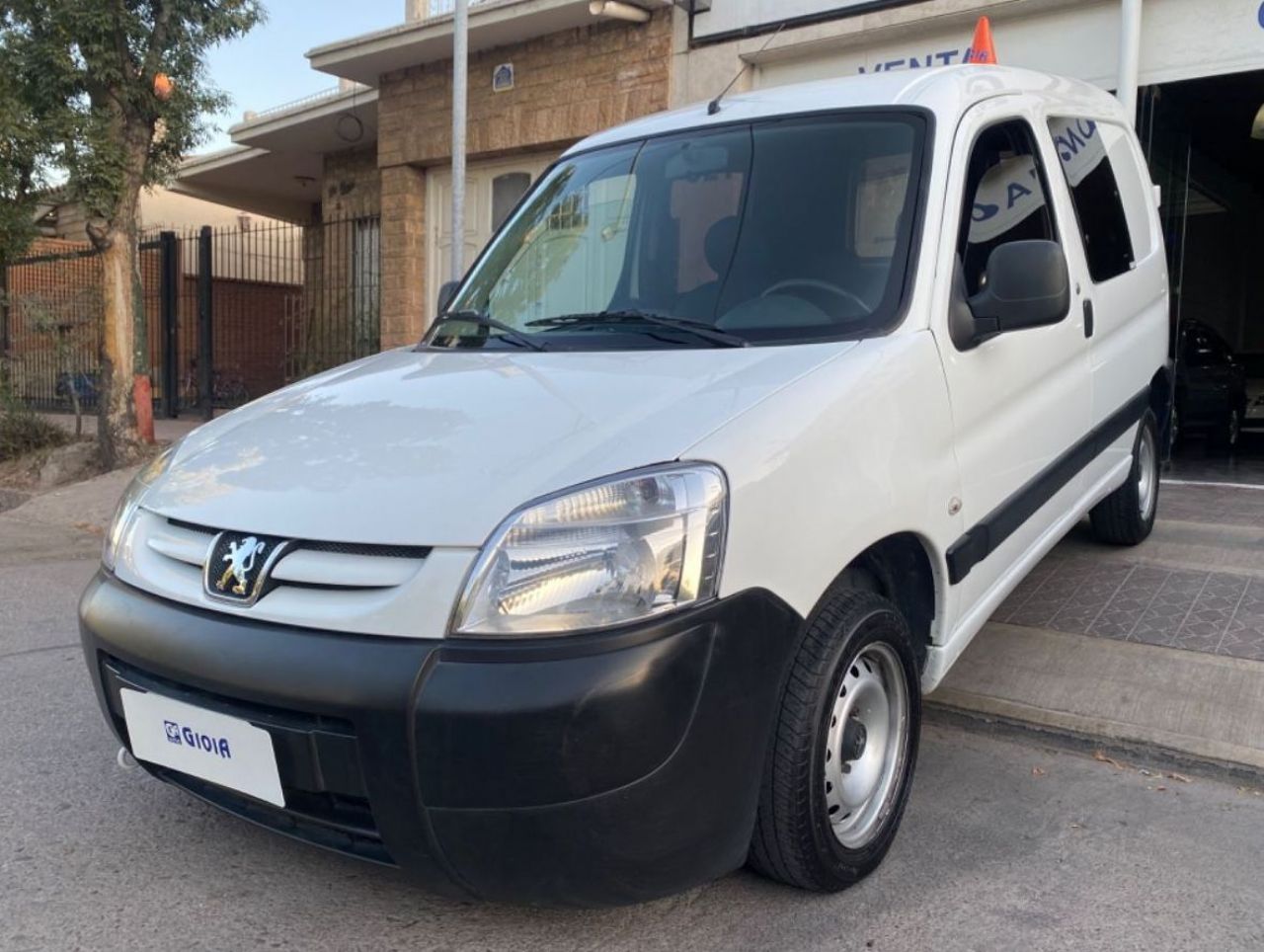 Peugeot Partner Usada en Mendoza, deRuedas