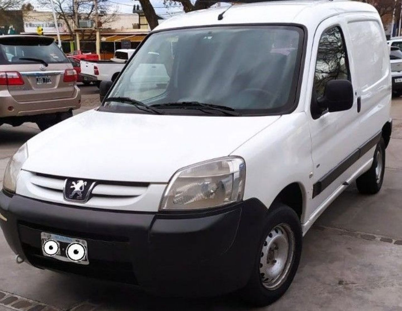 Peugeot Partner Usada en Mendoza, deRuedas