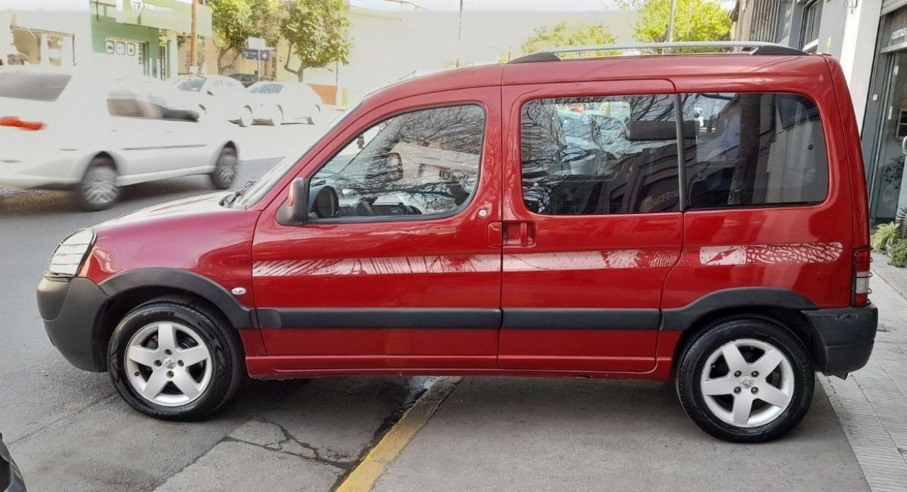 Peugeot Partner Usada Financiado en Córdoba, deRuedas