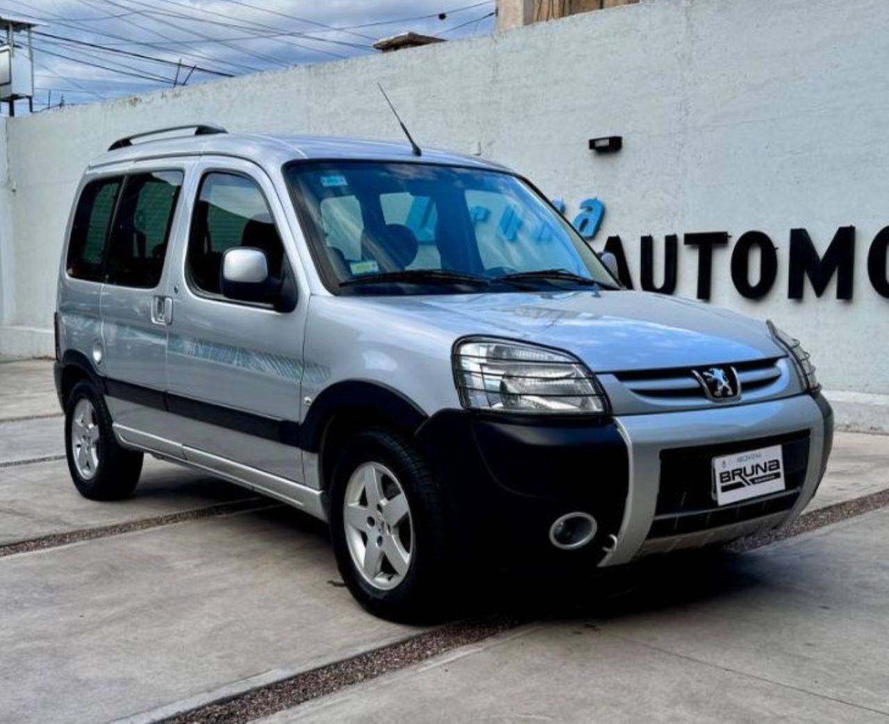 Peugeot Partner Usada Financiado en Mendoza, deRuedas