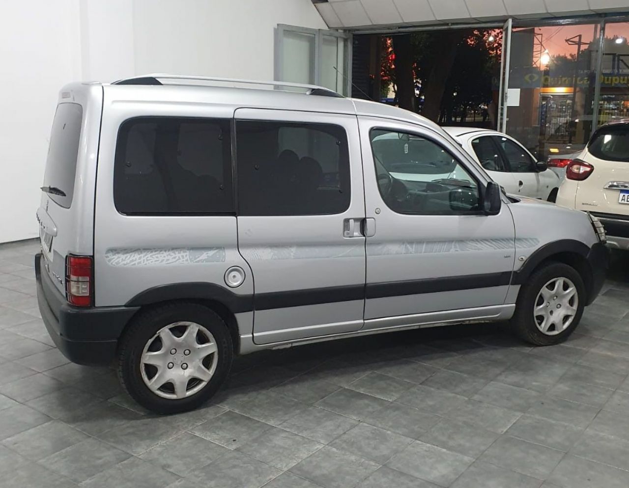 Peugeot Partner Usada Financiado en San Luis, deRuedas