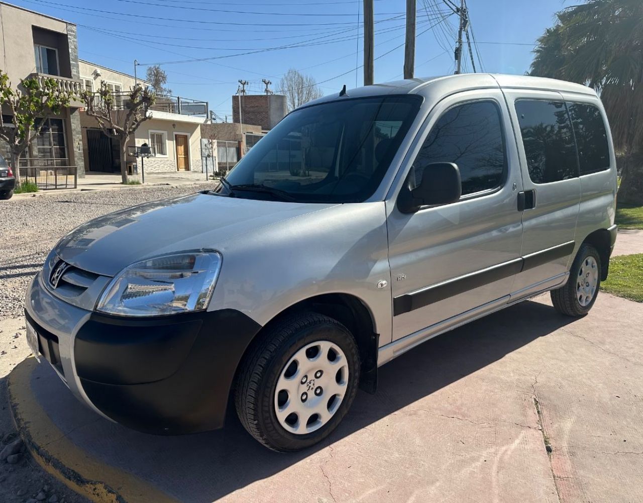 Peugeot Partner Usada Financiado en Mendoza, deRuedas