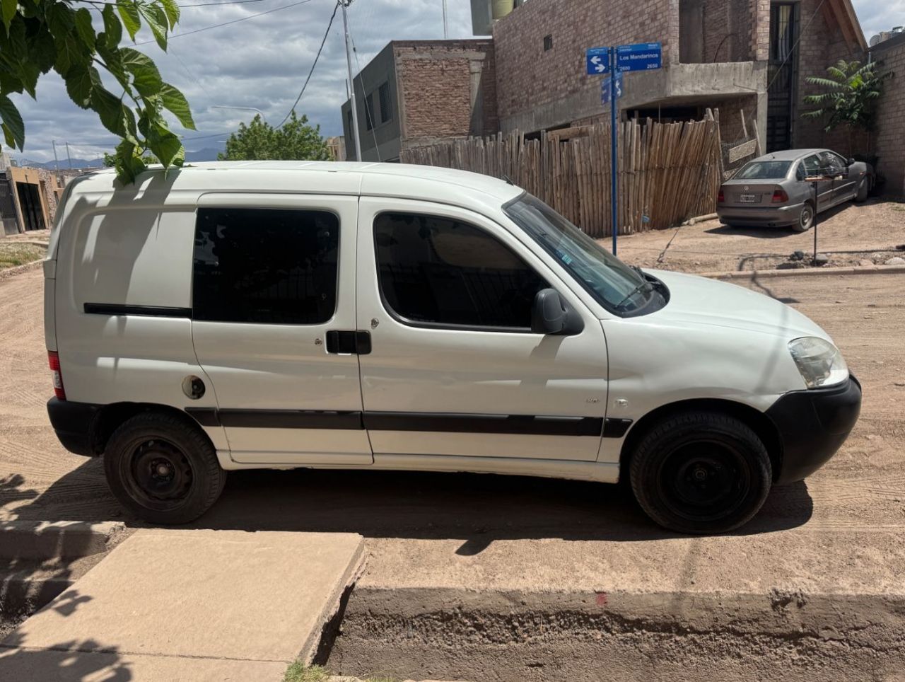 Peugeot Partner Usada en Mendoza, deRuedas