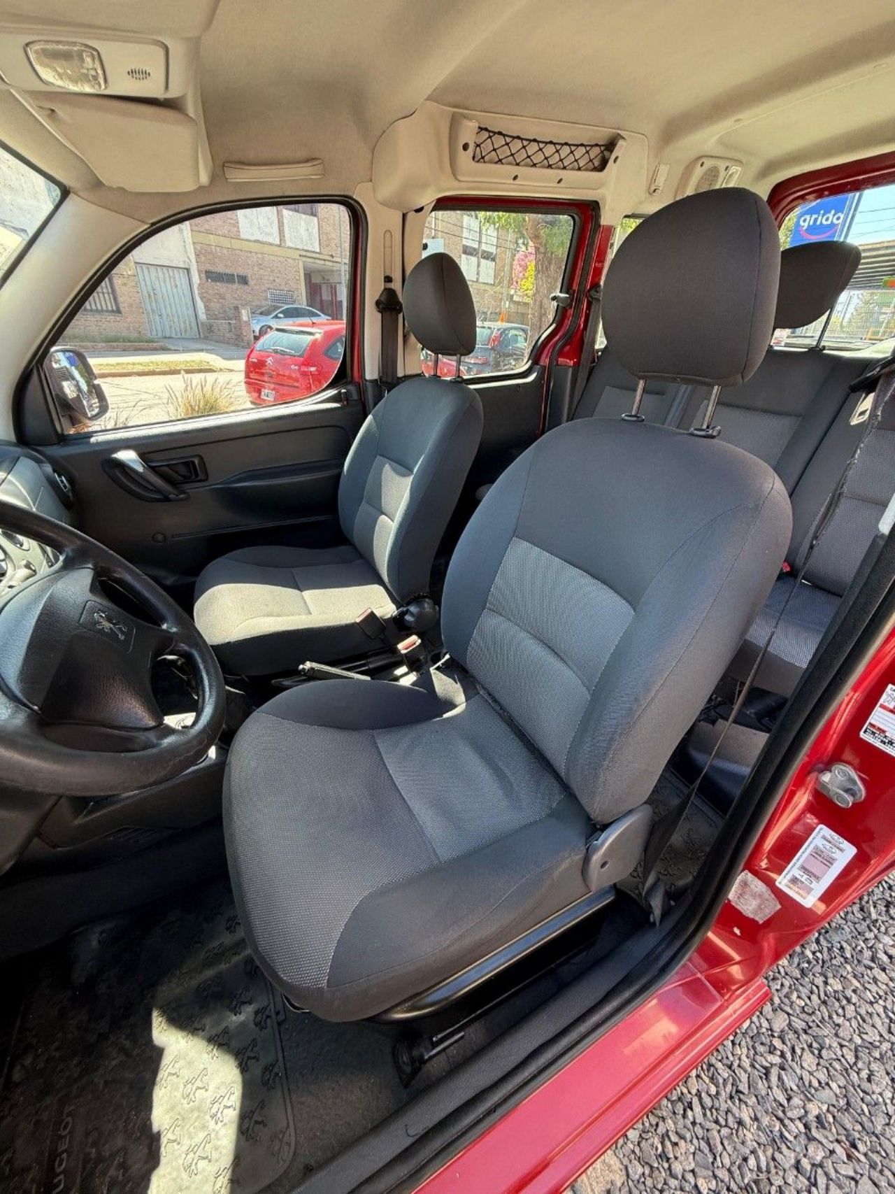 Peugeot Partner Usada Financiado en Córdoba, deRuedas