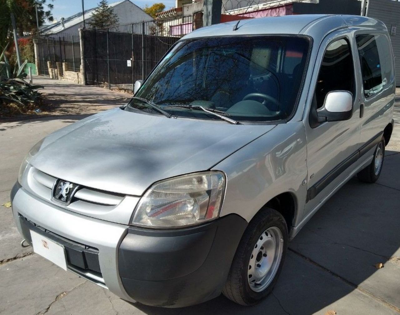 Peugeot Partner Usada Financiado en Mendoza, deRuedas