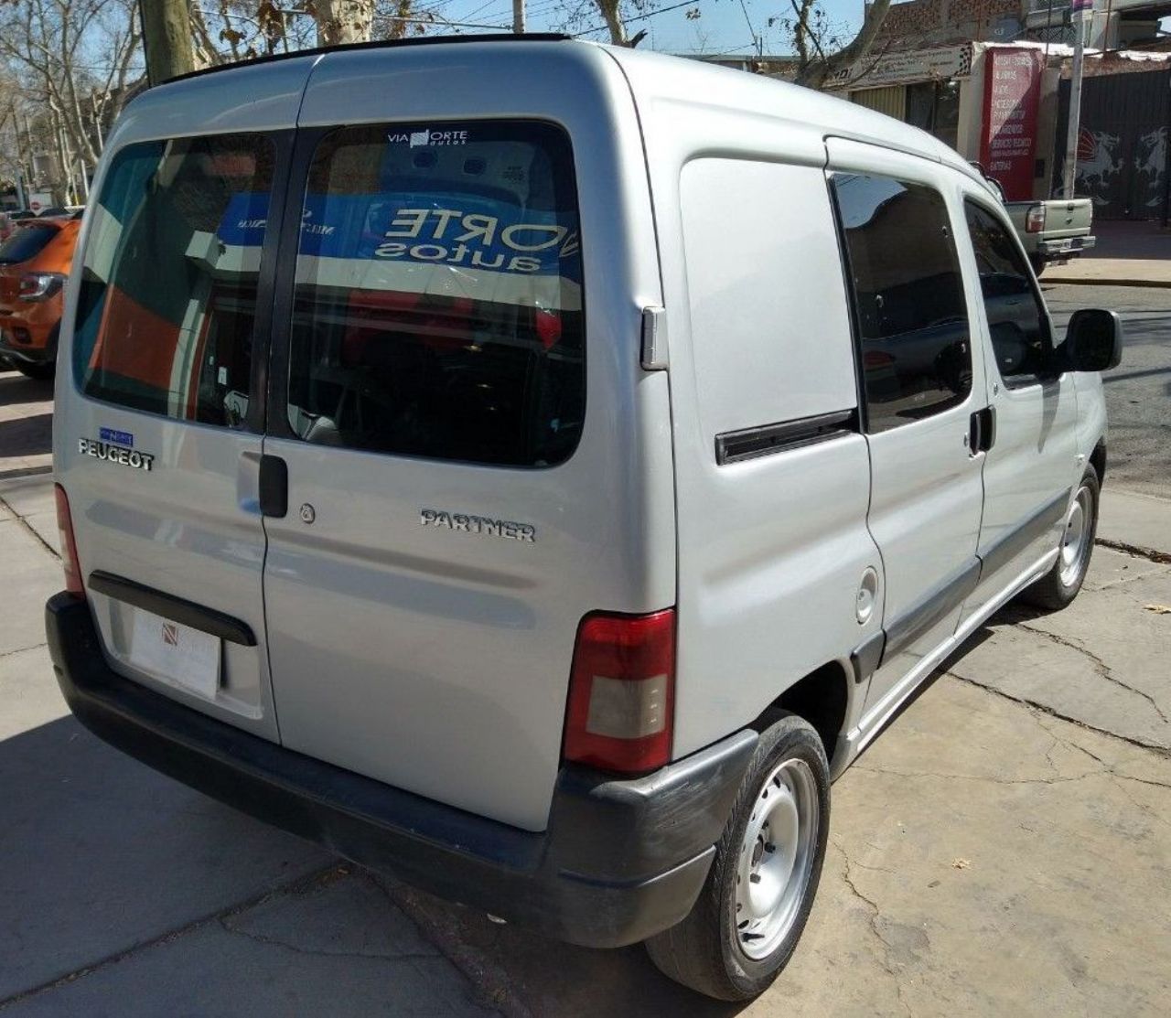 Peugeot Partner Usada en Mendoza, deRuedas