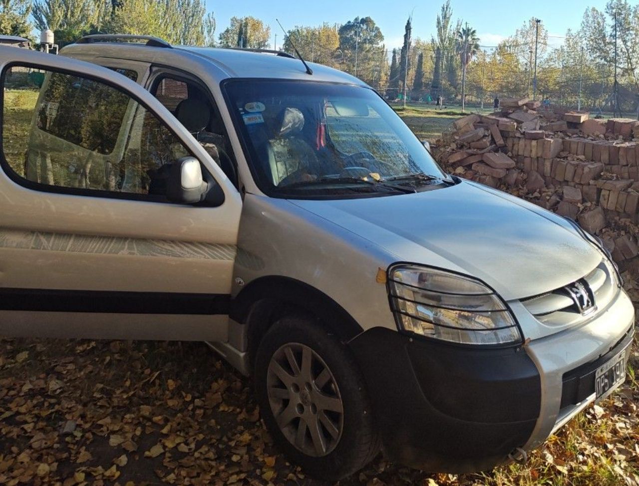 Peugeot Partner Usada en Mendoza, deRuedas