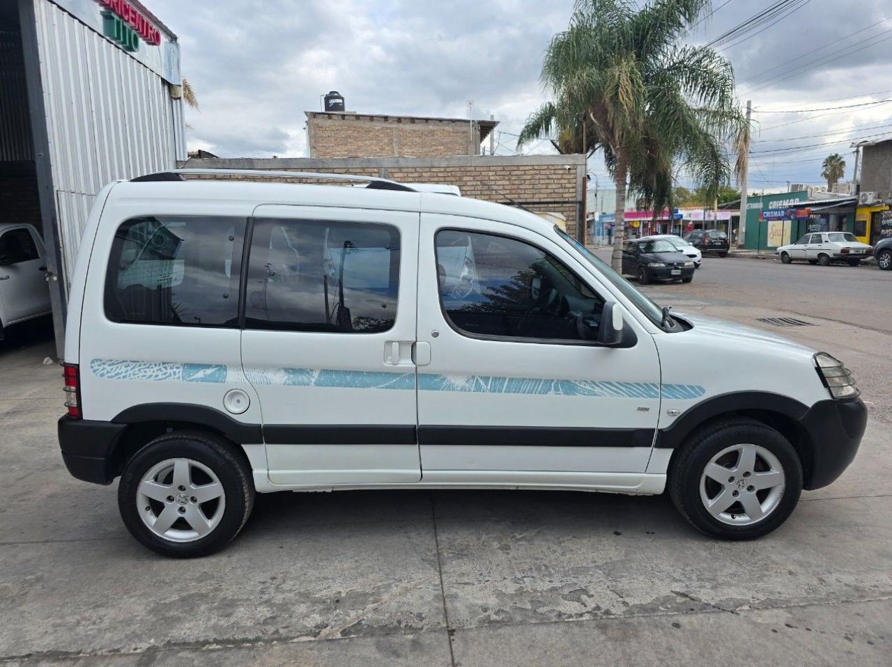 Peugeot Partner Usada Financiado en Mendoza, deRuedas