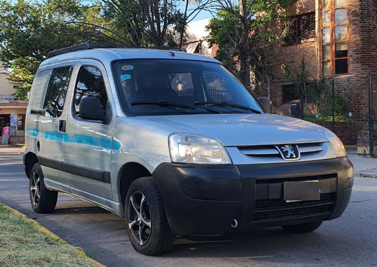 Peugeot Partner Usada Financiado en Córdoba, deRuedas