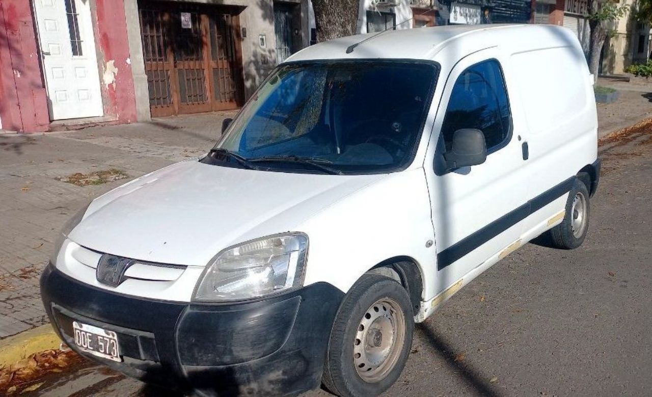Peugeot Partner Usada en Santa Fe, deRuedas