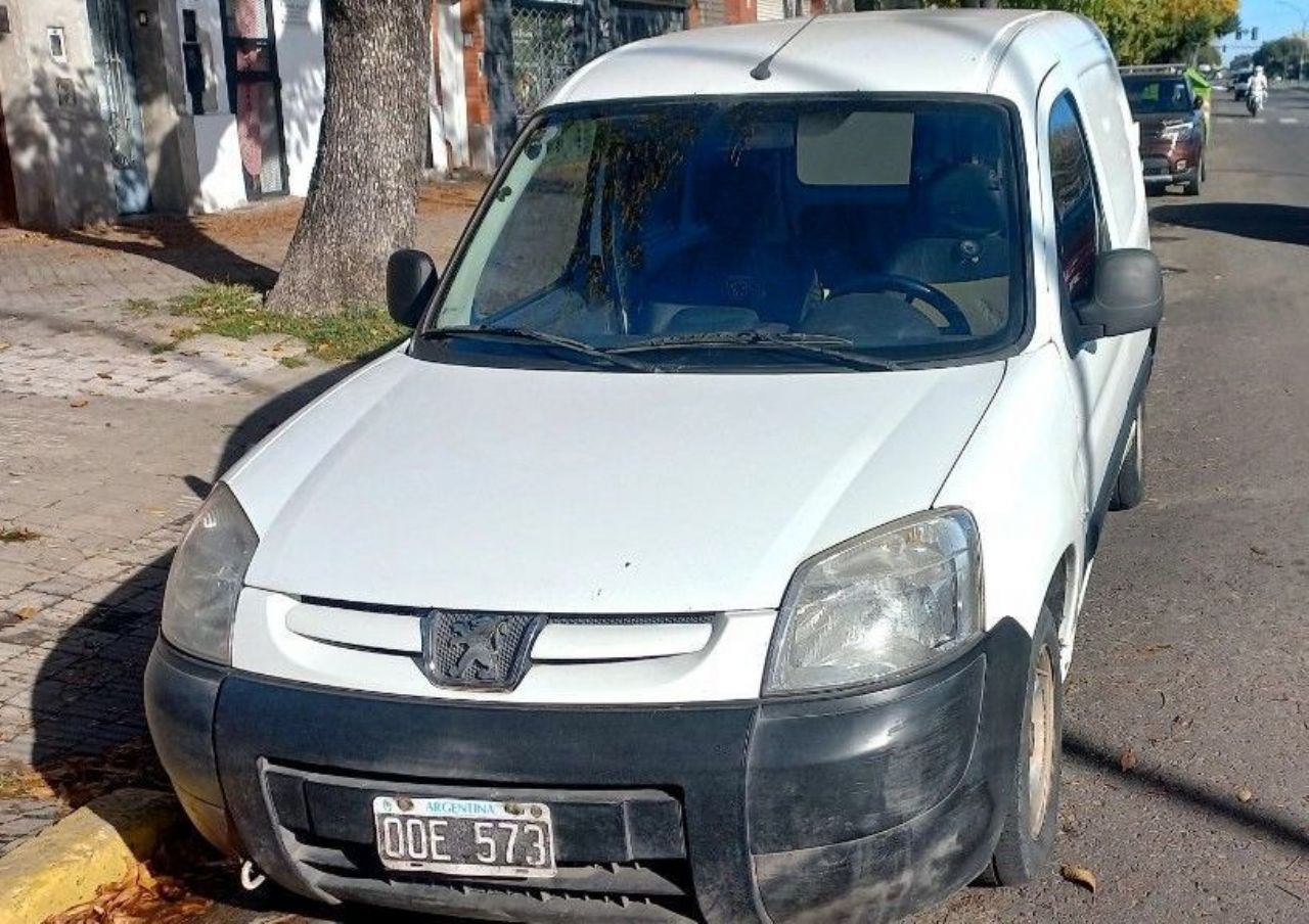 Peugeot Partner Usada en Santa Fe, deRuedas