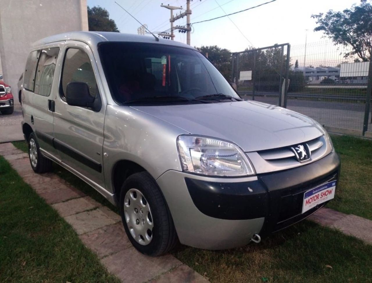 Peugeot Partner Usada Financiado en San Juan, deRuedas