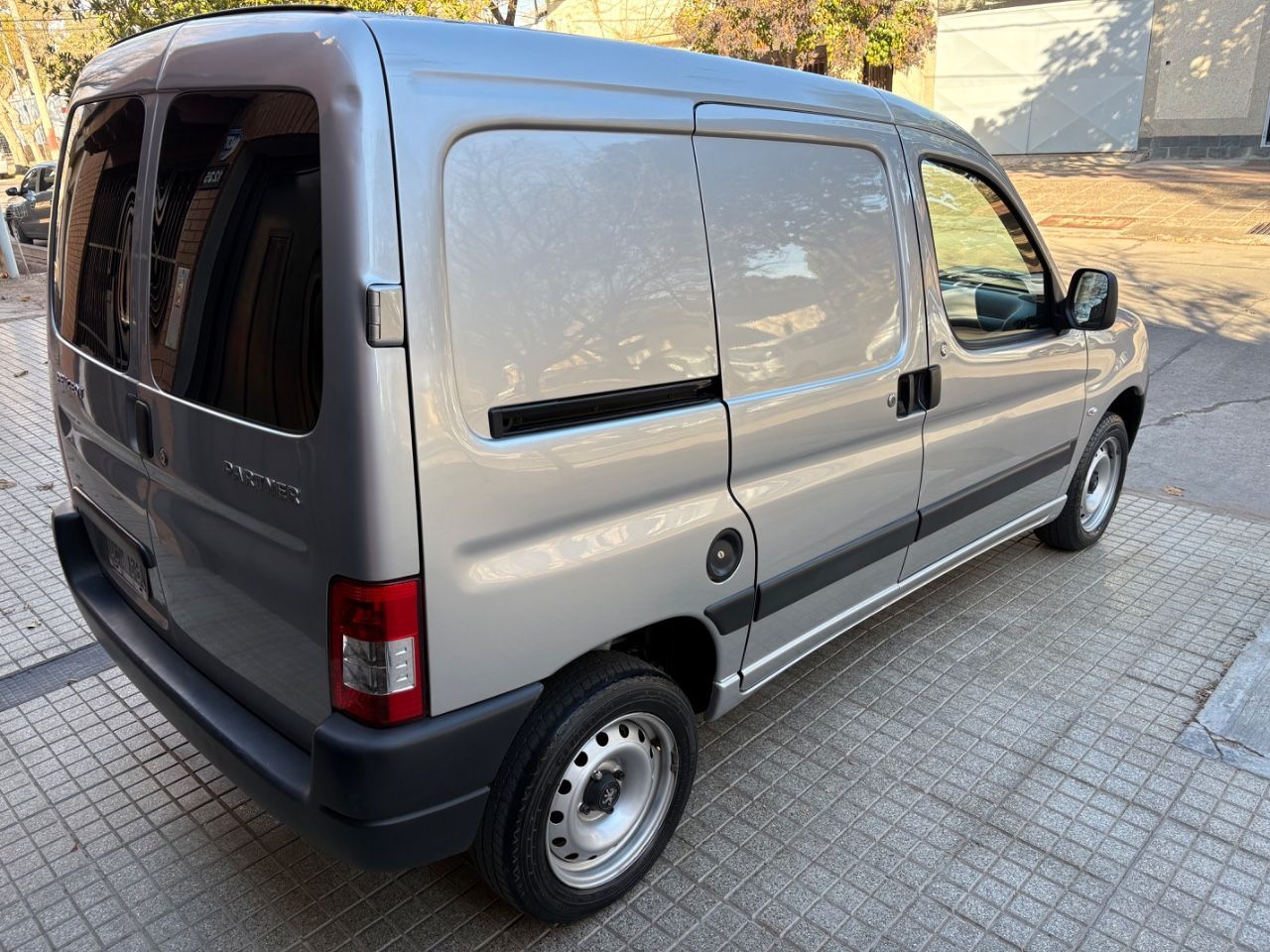 Peugeot Partner Usada Financiado en Mendoza, deRuedas