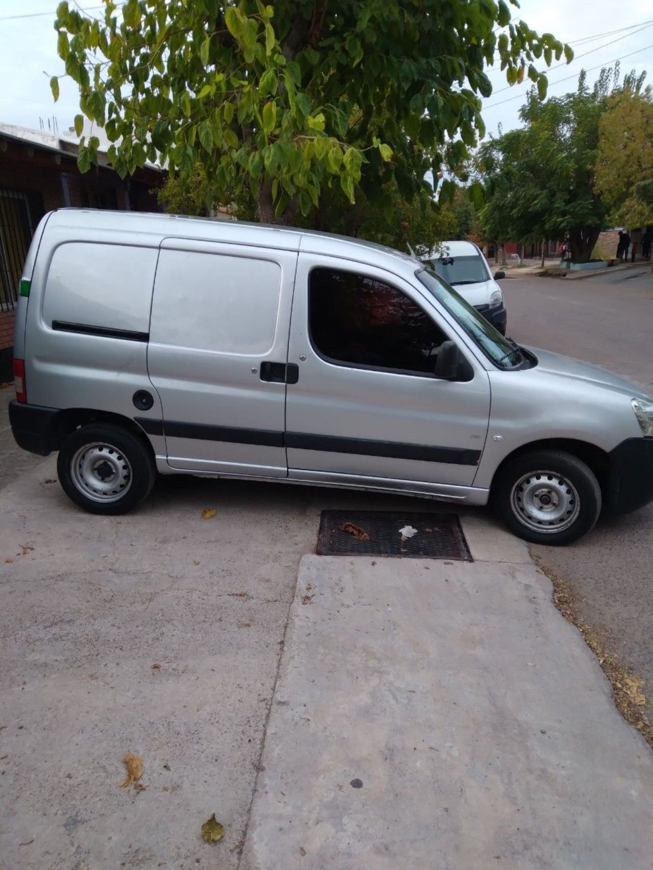 Peugeot Partner Usada en Mendoza, deRuedas