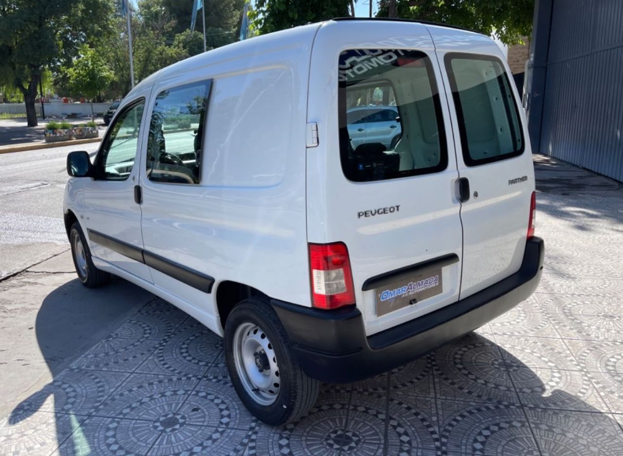 Peugeot Partner Usada Financiado en Mendoza, deRuedas