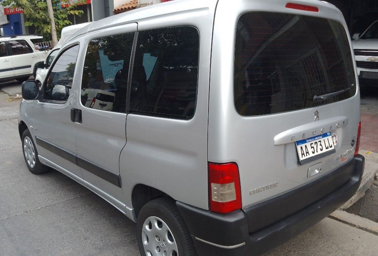 Peugeot Partner Usada en Mendoza, deRuedas