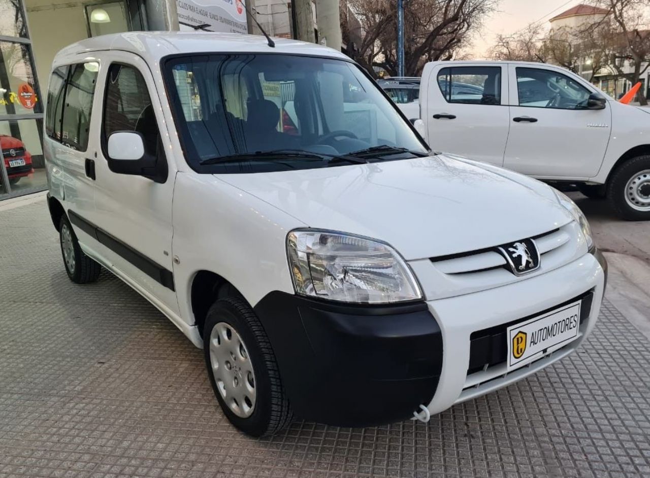 Peugeot Partner Usada en Mendoza, deRuedas